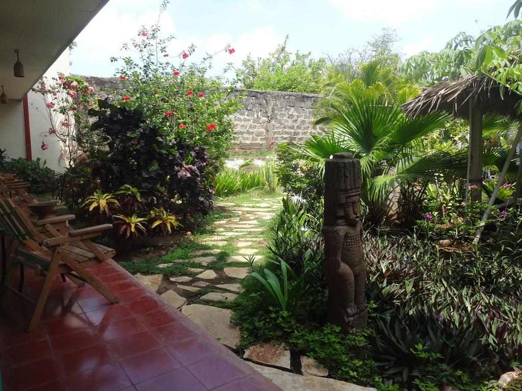 Harvest House Nicaragua Hotell León Eksteriør bilde